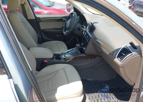 2016 Audi Q5 2.0T Premium z USA, uszkodzony, nr VIN WA1C2AFP5GA060338